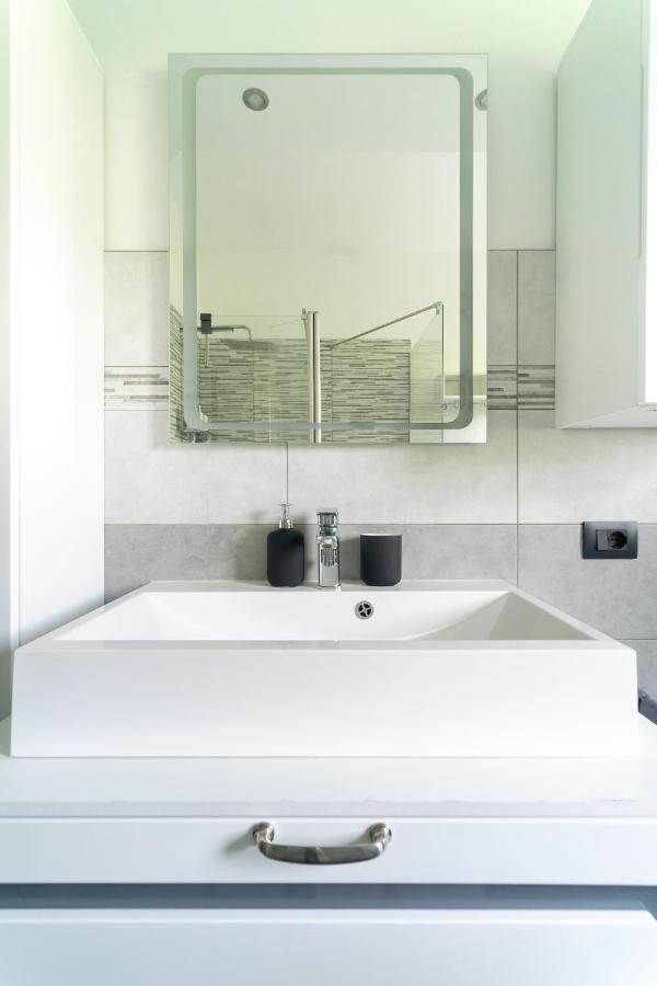 Oasis Luxury - A.C/Terrace/2Bedrooms Bergamo Exterior photo