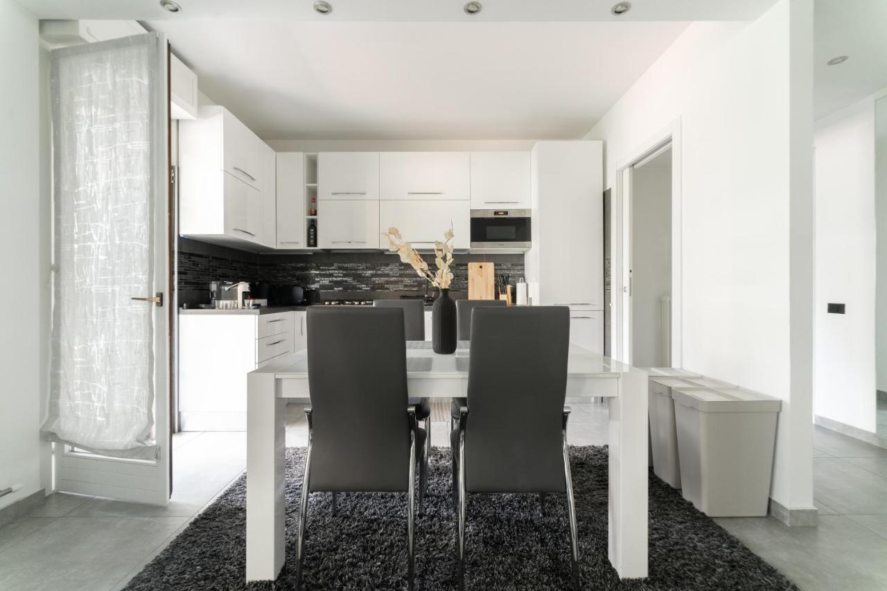 Oasis Luxury - A.C/Terrace/2Bedrooms Bergamo Exterior photo